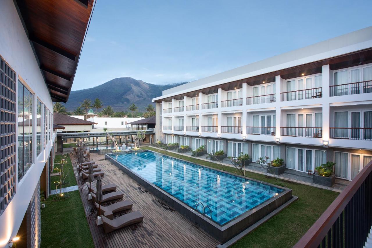 Hotel Santika Garut Extérieur photo